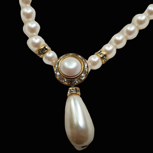 Elegant & Pretty Pearl Drop Rhinestone GOLD Necklace